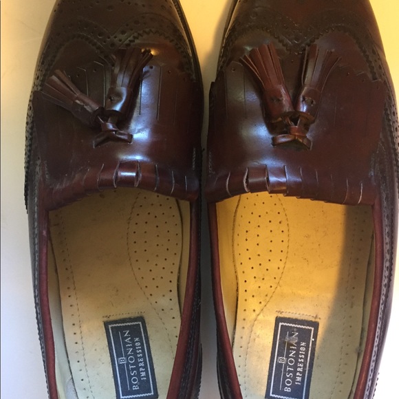 Bostonian Impression Leather Wing Tip Dress Shoe - Picture 3 of 5